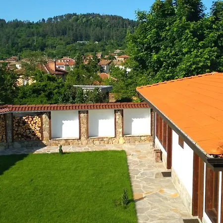 боримечковата къща 3* 卡洛费尔